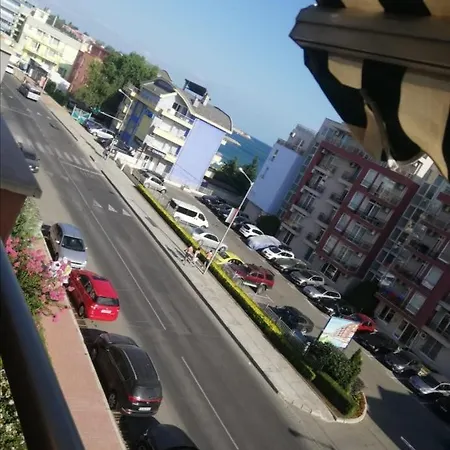 Апартамент Иви Apartment