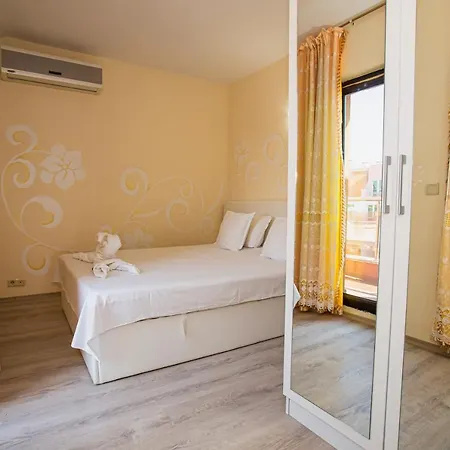 Апартамент Иви Apartment