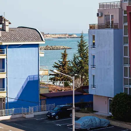 Apartment Апартамент Иви