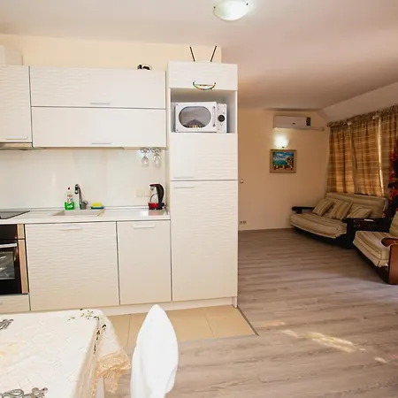 Apartment Апартамент Иви