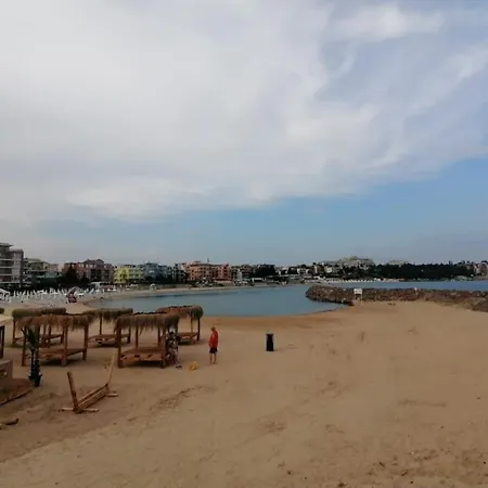 Apartment Апартамент Иви Ravda